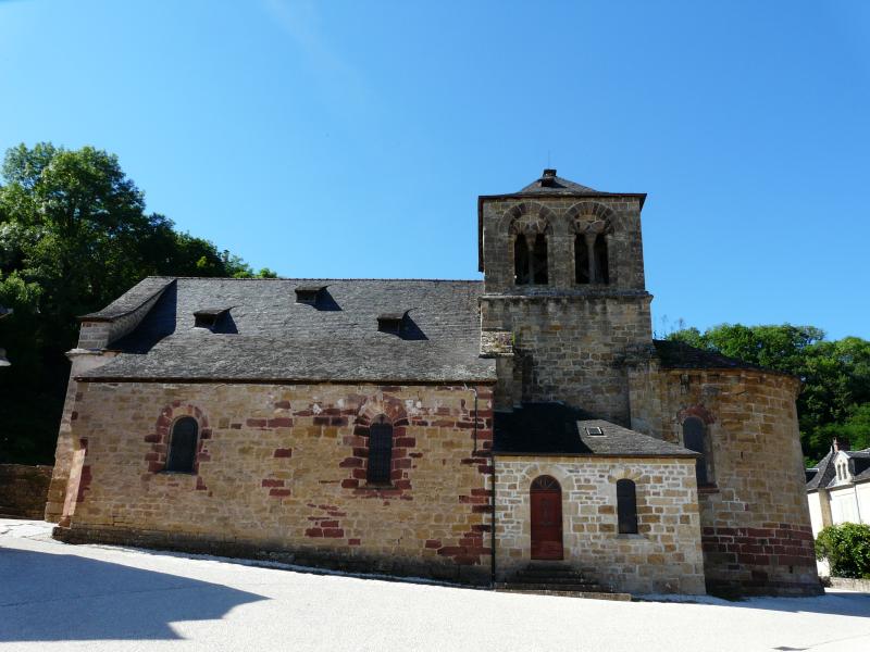 Eglise Saint-Cyr et Sainte-Julitte et oradour