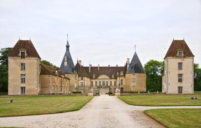 Château de Commarin, Commarin