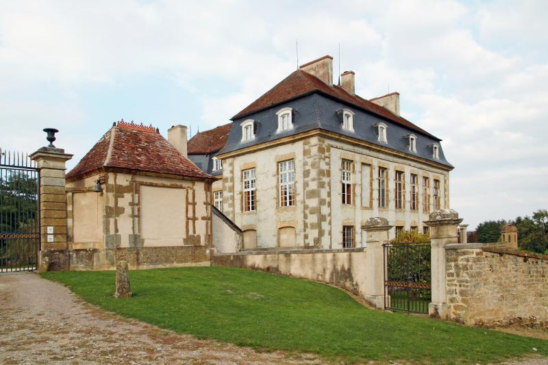 Château, Le Val-Larrey