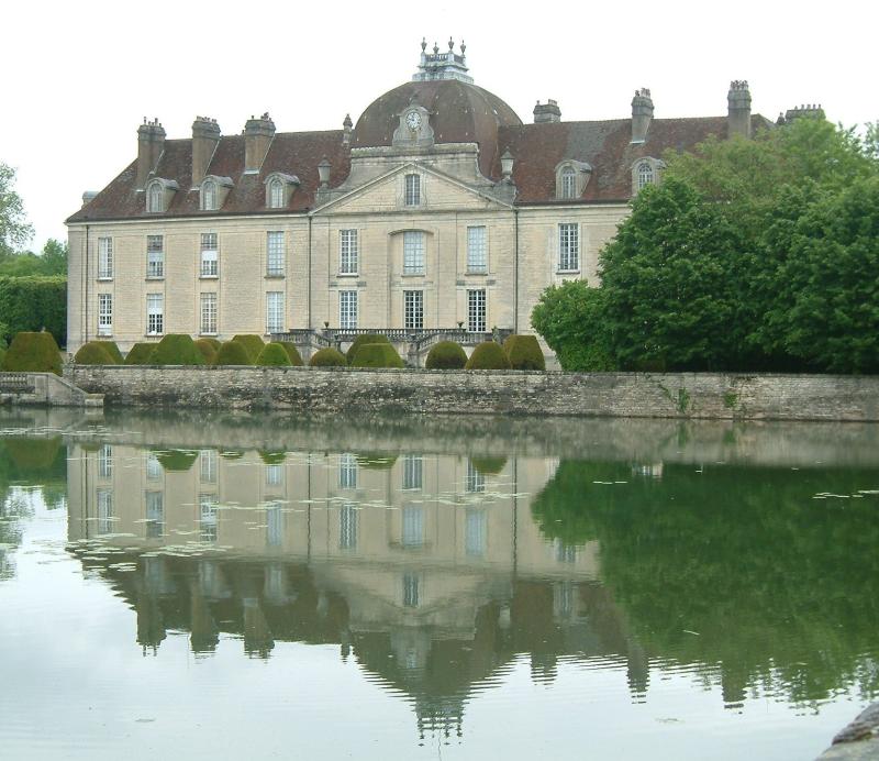 Château, Fontaine-Française