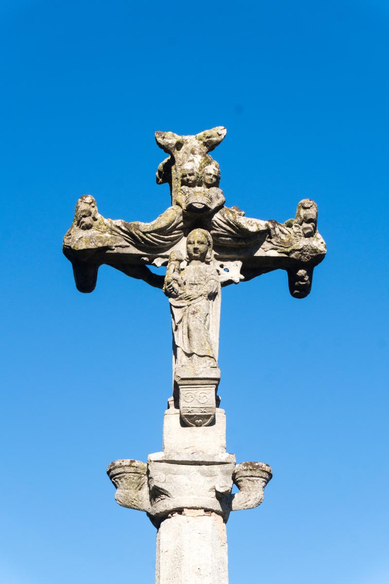 Croix, Grosbois-en-Montagne