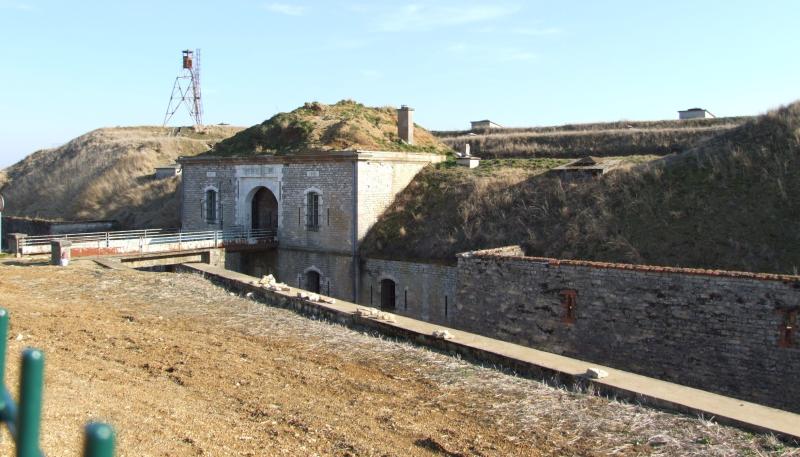 Fort de Beauregard (également sur commune de Longvic), Fénay