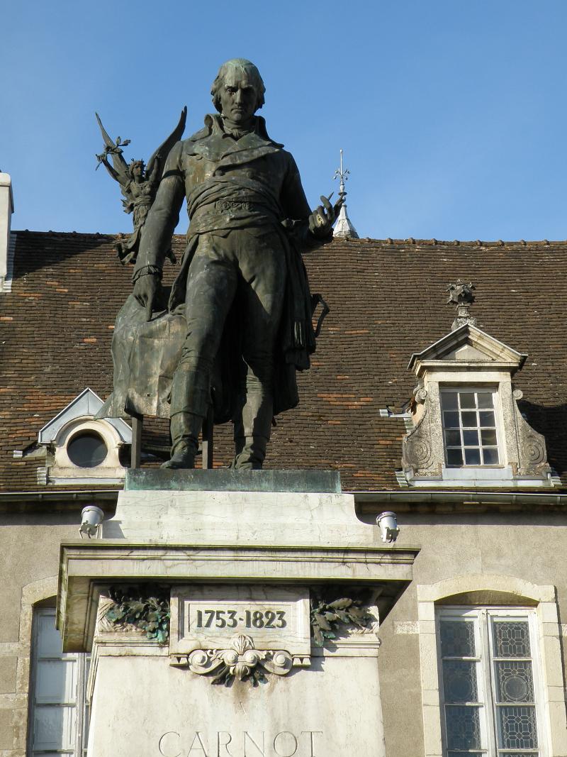Monument à Lazare Carnot, Nolay