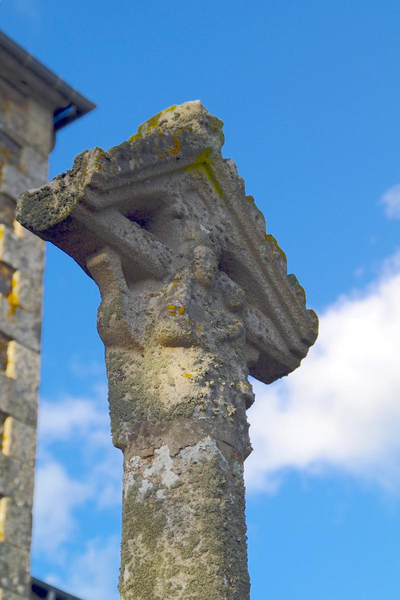 Croix de cimetière, Bourseul
