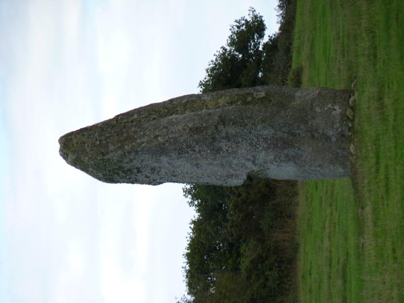 Menhir de Goresto, Canihuel