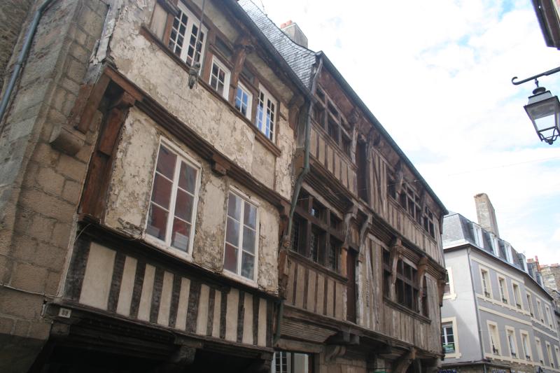 Maison, Dinan