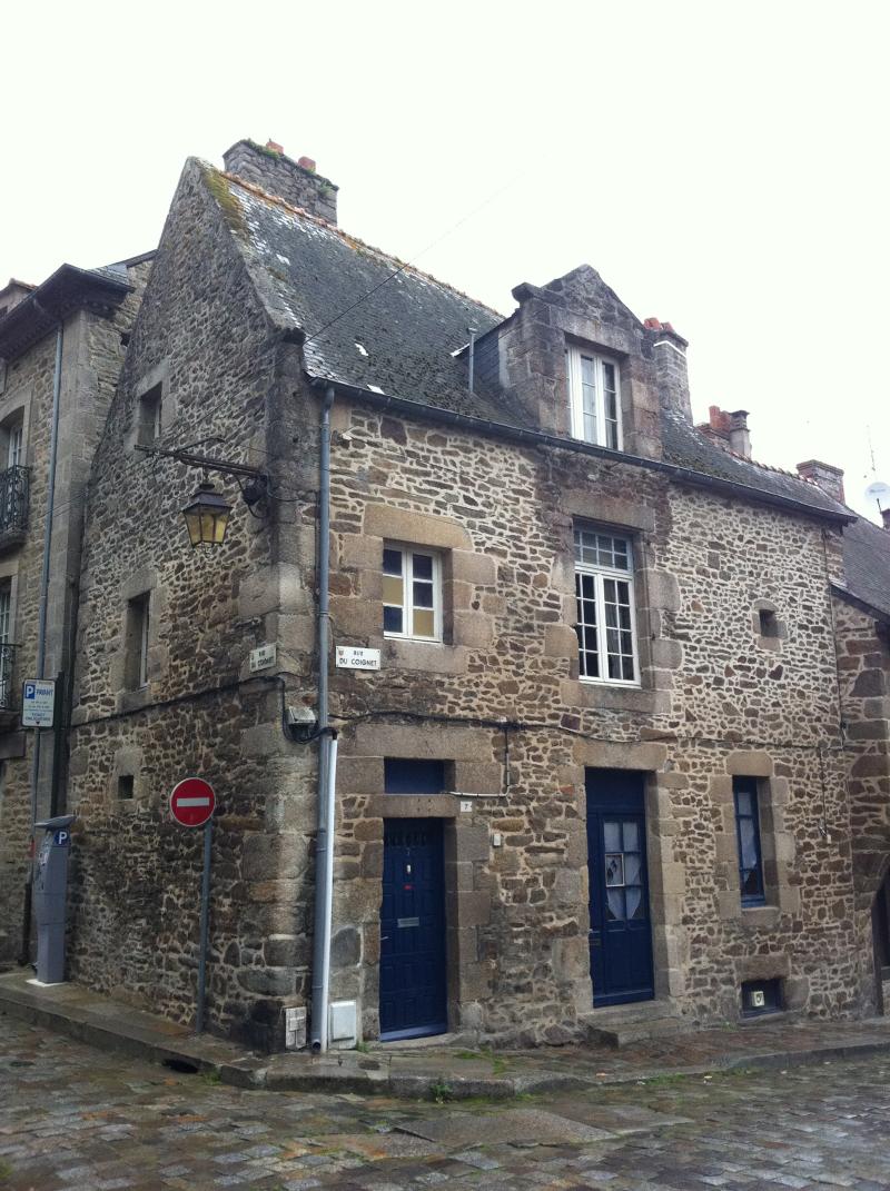 Maison, Dinan