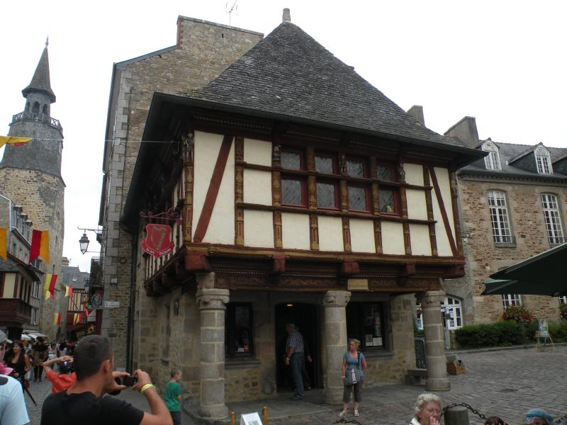 Maison du 16e siècle dite Hôtel Kératry, Dinan