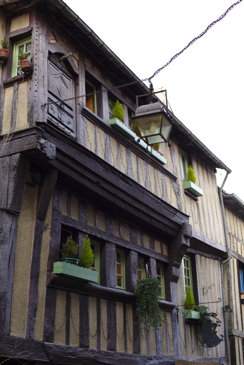 Maison, Dinan