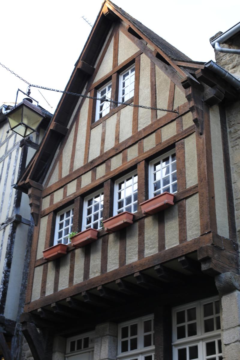Maison, Dinan