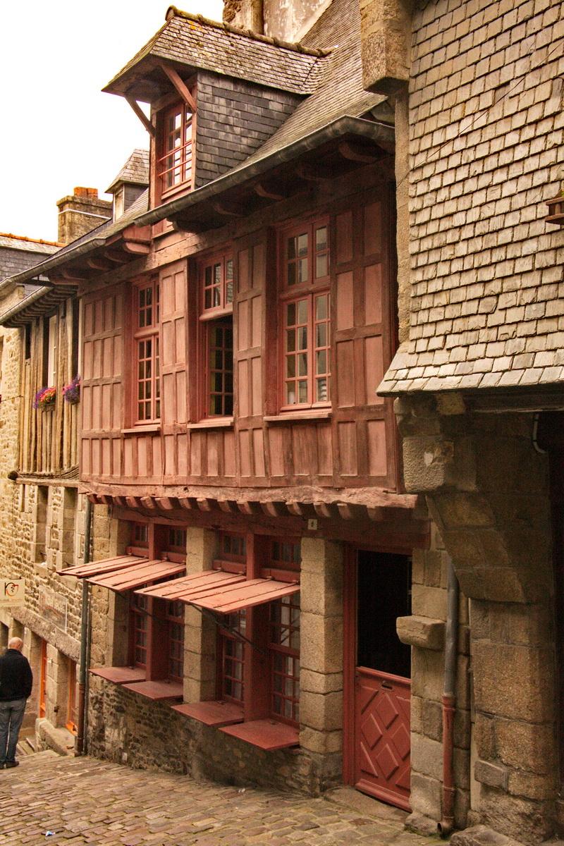 Maison, Dinan
