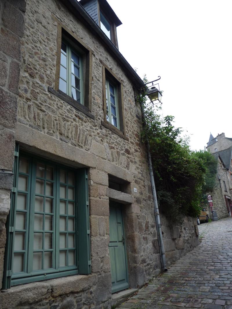 Maison, Dinan