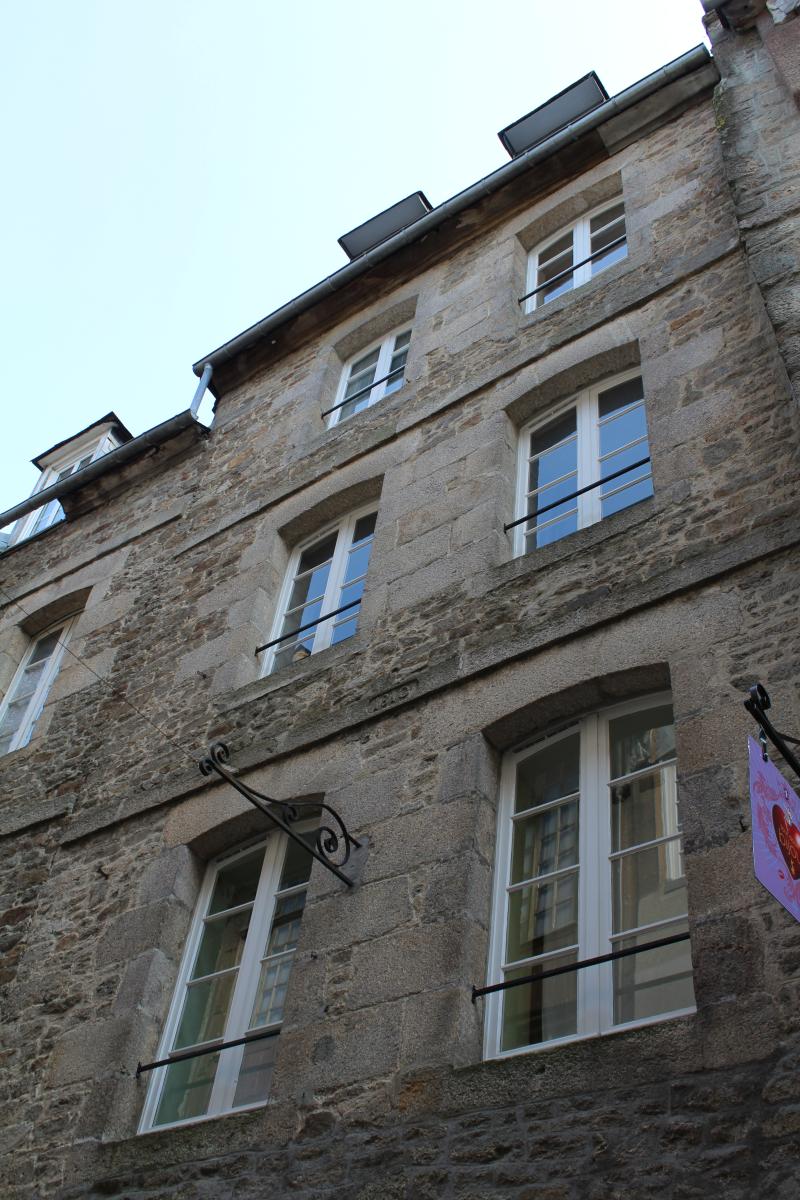 Maison, Dinan