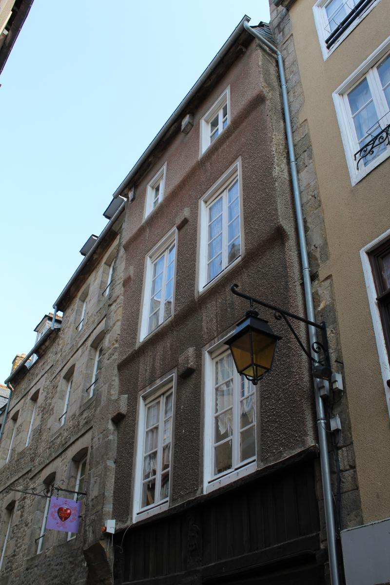 Maison, Dinan