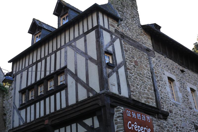 Maison, Dinan