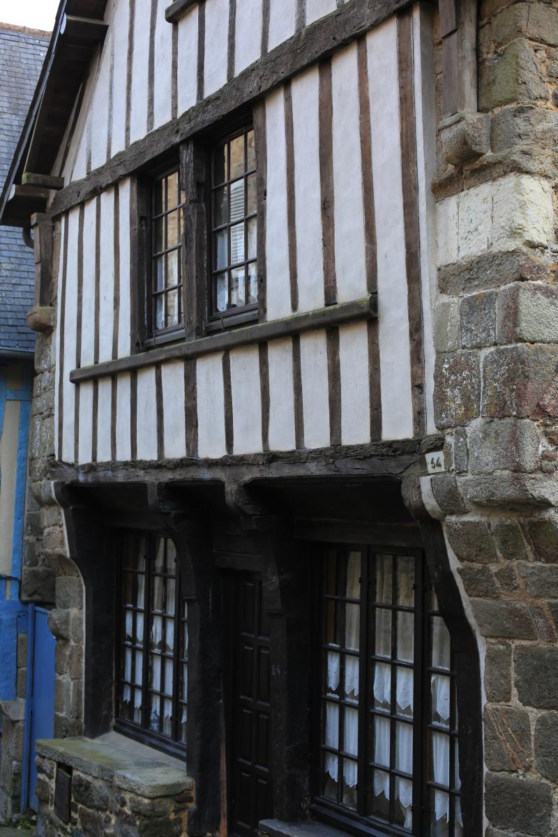 Maison, Dinan