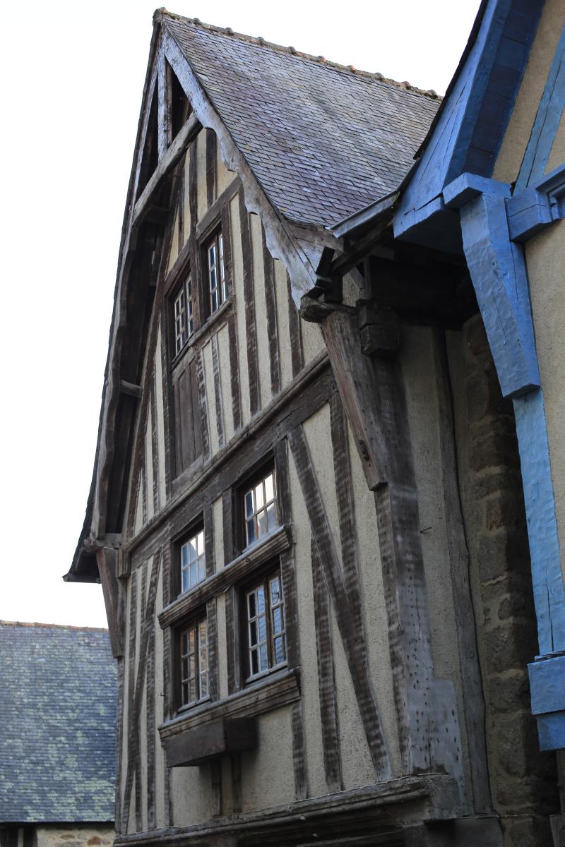 Maison, Dinan