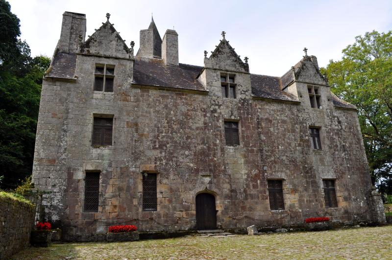 Château de Coatcouraval, Glomel