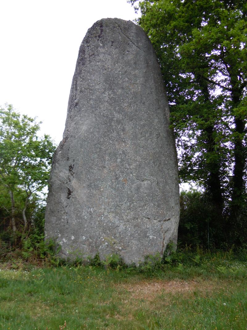 Menhir, Glomel