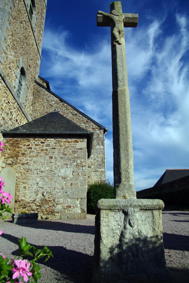 Croix sculptée, Lamballe-Armor