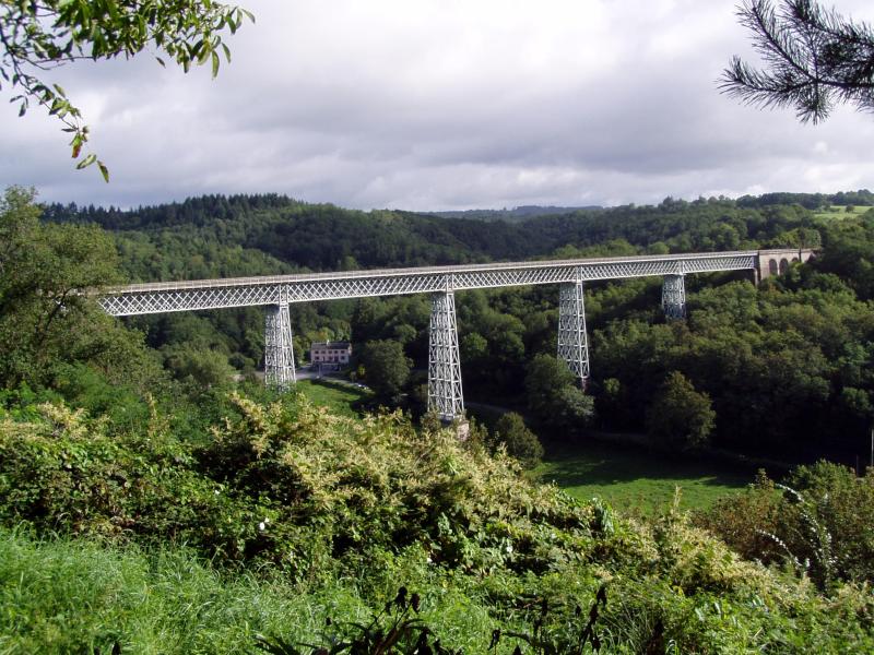 Viaduc de Busseau-sur-Creuse (également sur commune de Pionnat), Ahun