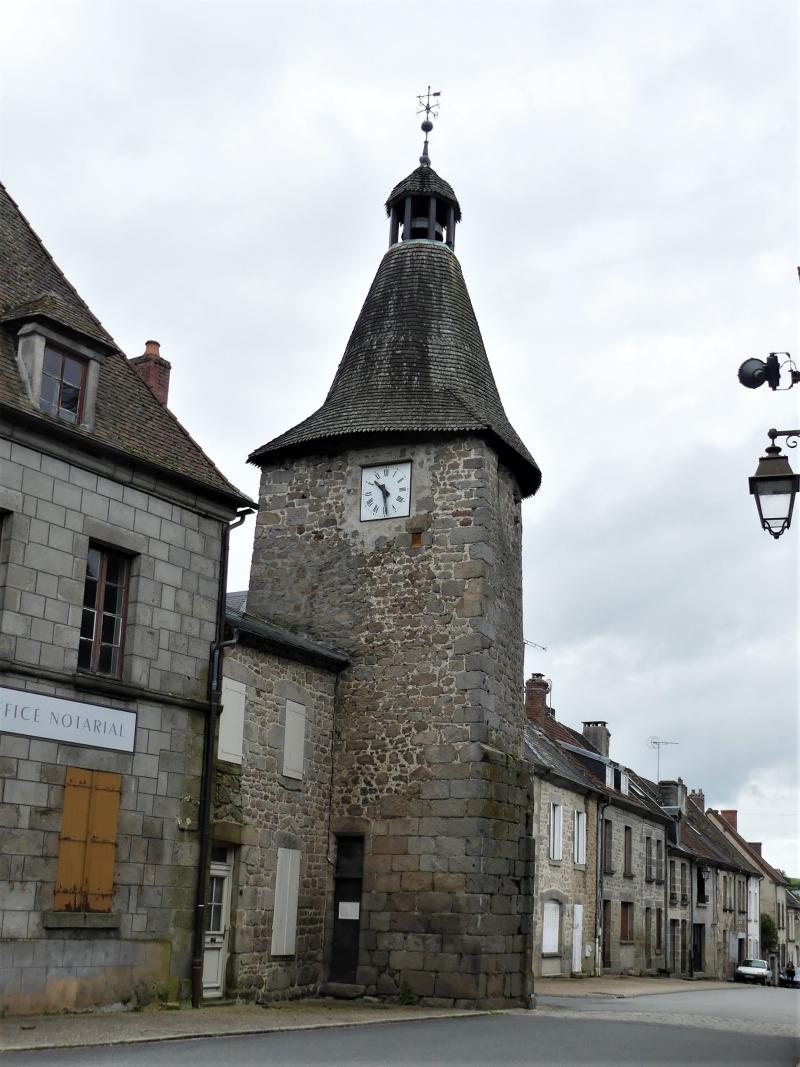 Tour de l'Horloge, sur la Grande-Rue, Bellegarde-en-Marche