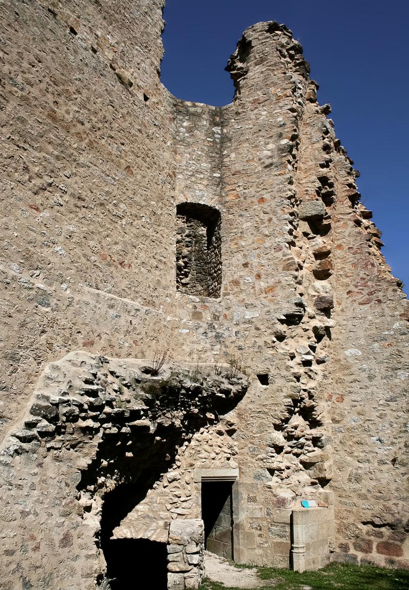 Ruines du château, Le Monteil-au-Vicomte