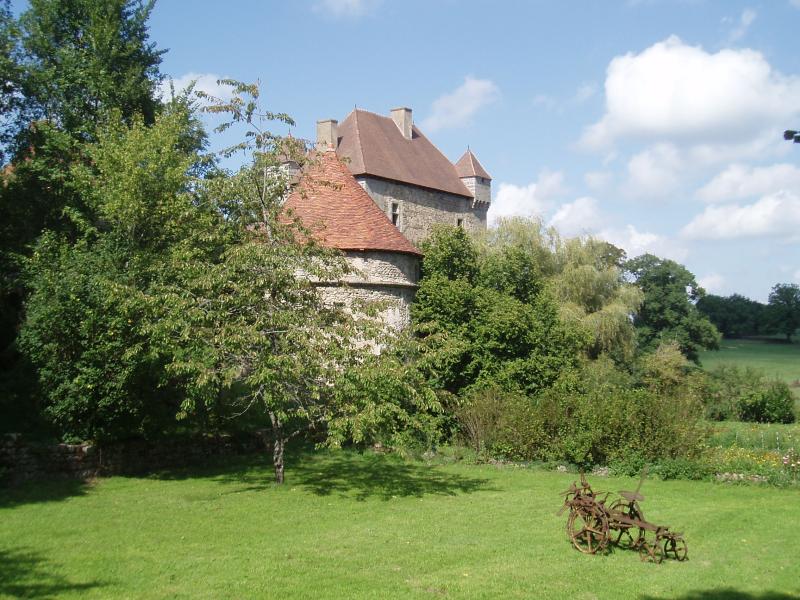 Château du Chiroux, Peyrat-la-Nonière