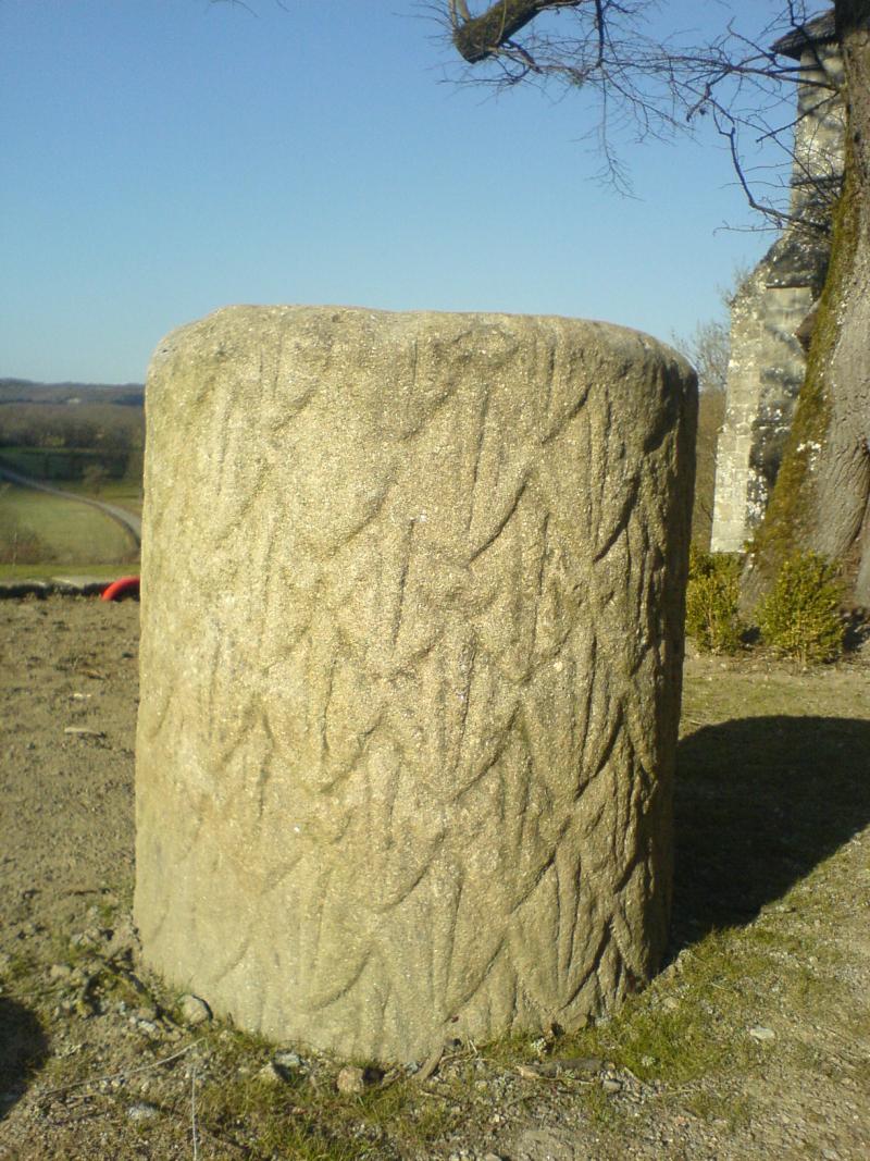 Fragment de colonne gallo-romaine, Saint-Martial-le-Mont