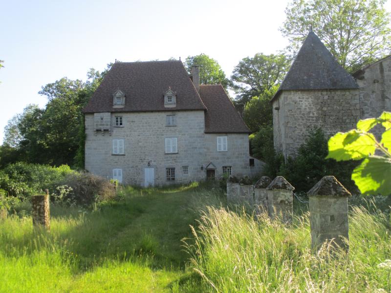Domaine du château de La Combe, Sermur