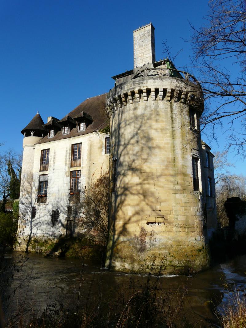 Château de Rognac, Bassillac et Auberoche