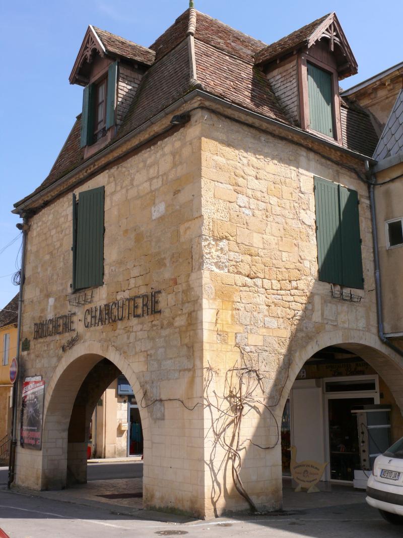 Maison à cornière, Beaumontois en Périgord