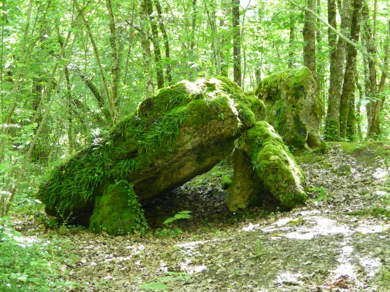 Dolmen, Beauregard-et-Bassac