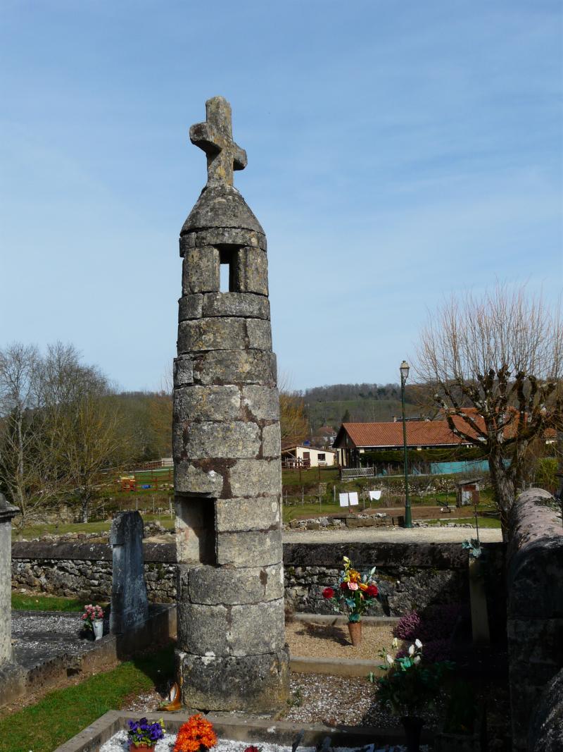 Lanterne des Morts, Cherveix-Cubas
