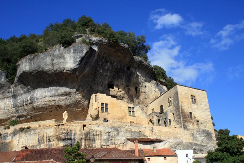 Château de Tayac et ses dépendances, Les Eyzies