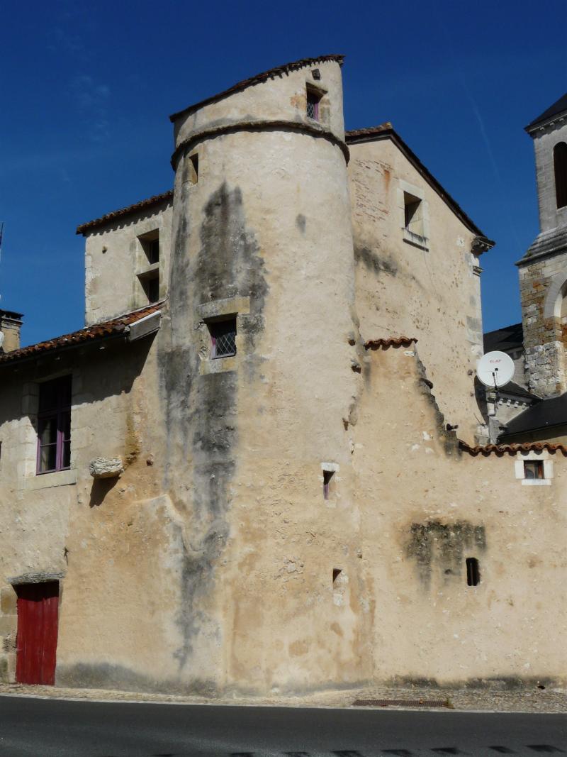 Tour Saint-Jacques, Issac