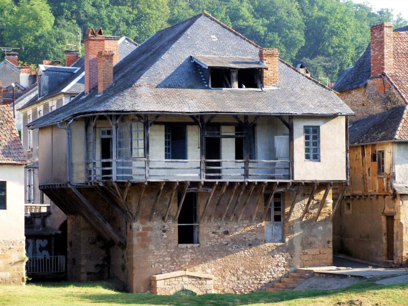 Maison à galerie, Montignac-Lascaux