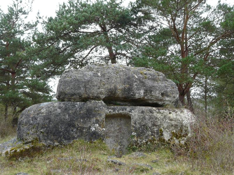 Dolmen dit Peyre d'Ermale, Paussac-et-Saint-Vivien