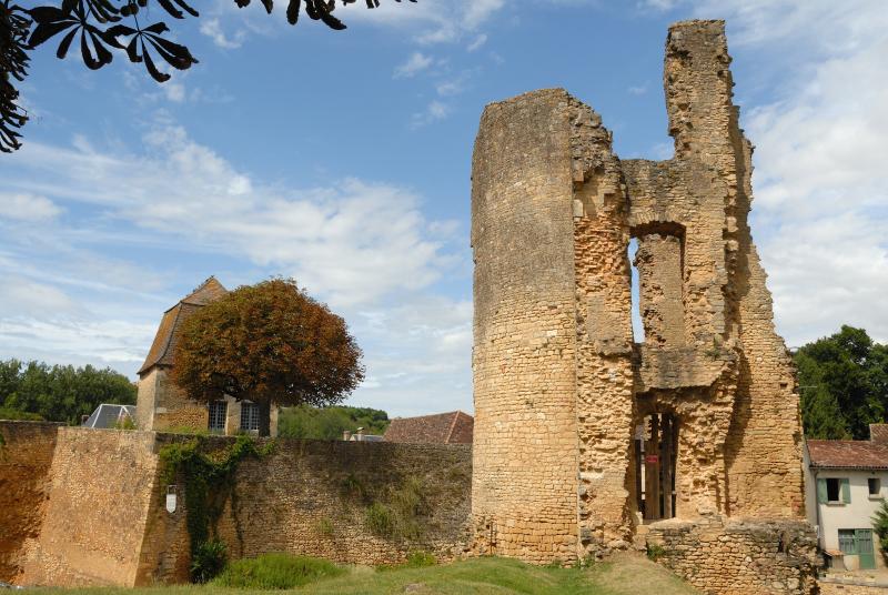 Restes de la tour de Saint-Alvere, Val de Louyre et Caudeau