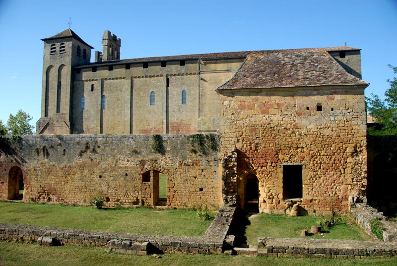 Ancienne abbaye, Saint-Avit-Sénieur