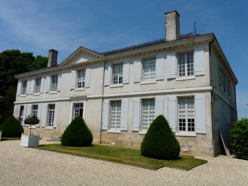 Château de Longua, Saint-Médard-de-Mussidan