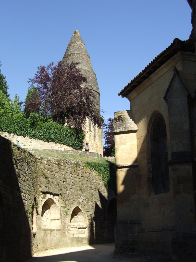 Cimetière Saint-Benoît, enfeux et chapelle sépulcrale, Sarlat-la-Canéda
