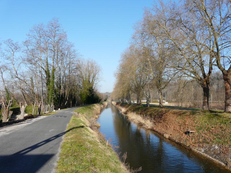 Canal de Lalinde (aqueduc du port de Lanquais), Baneuil