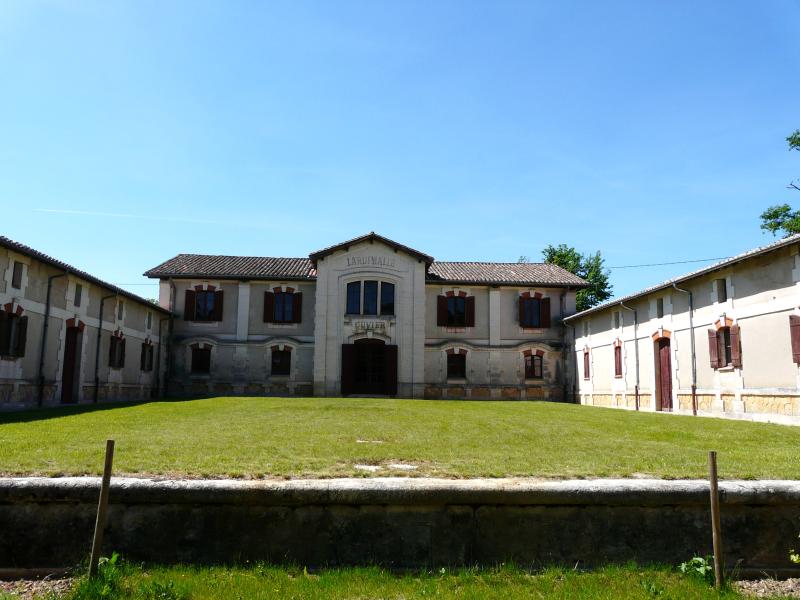 Chai de Lardimalie, Saint-Pierre-de-Chignac