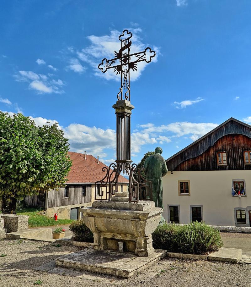 Croix en fer forgé, Le Bélieu