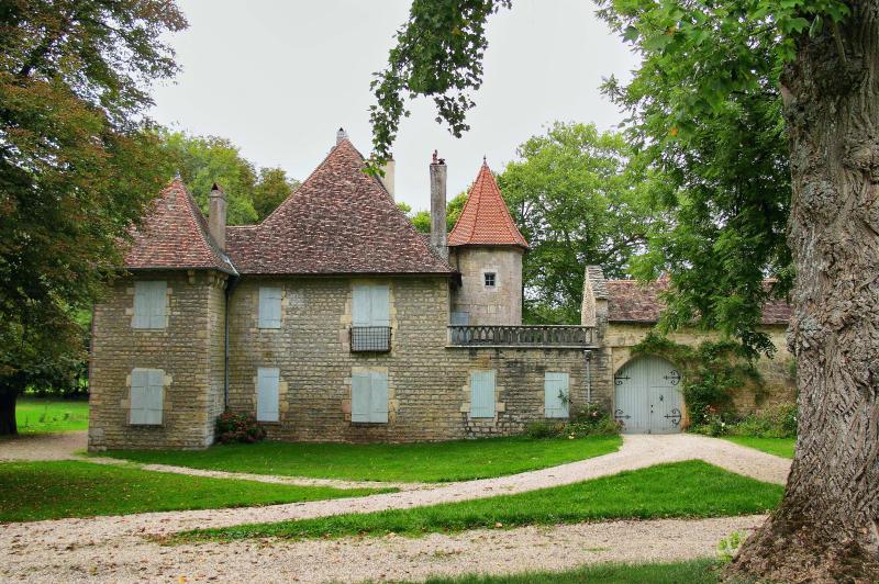 Château, Chevroz