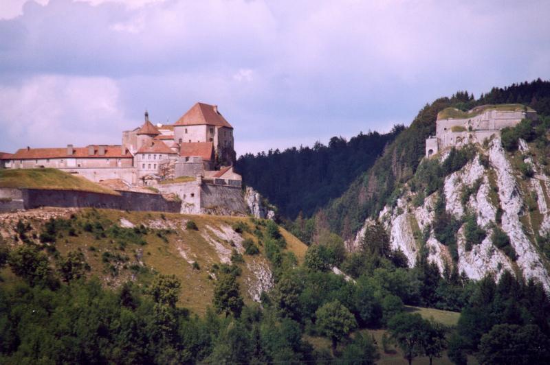 Château de Joux, La Cluse-et-Mijoux