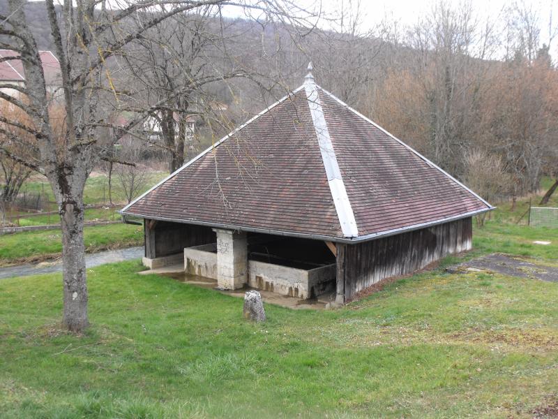 Fontaine-lavoir, Hyèvre-Paroisse