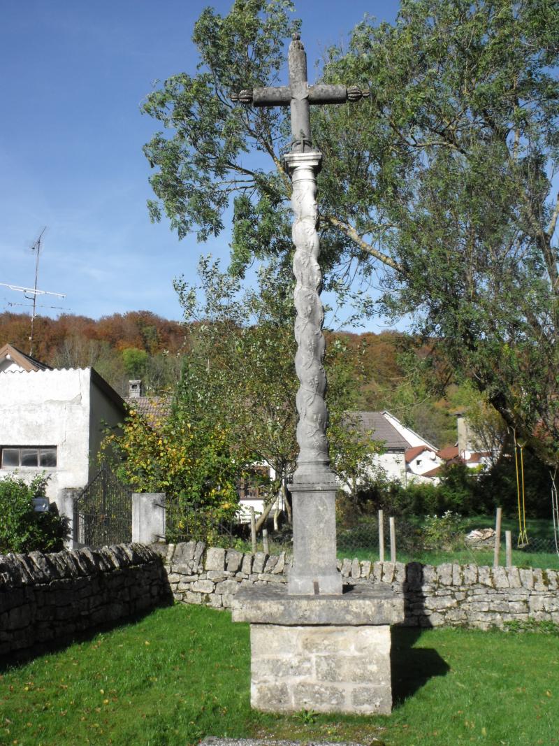 Croix de l'ancien cimetière, Chamesol