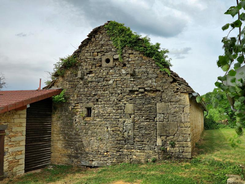 Maison voûtée sur cellier, Champagney